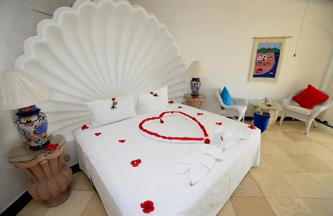 Dolphin Cove Inn-1